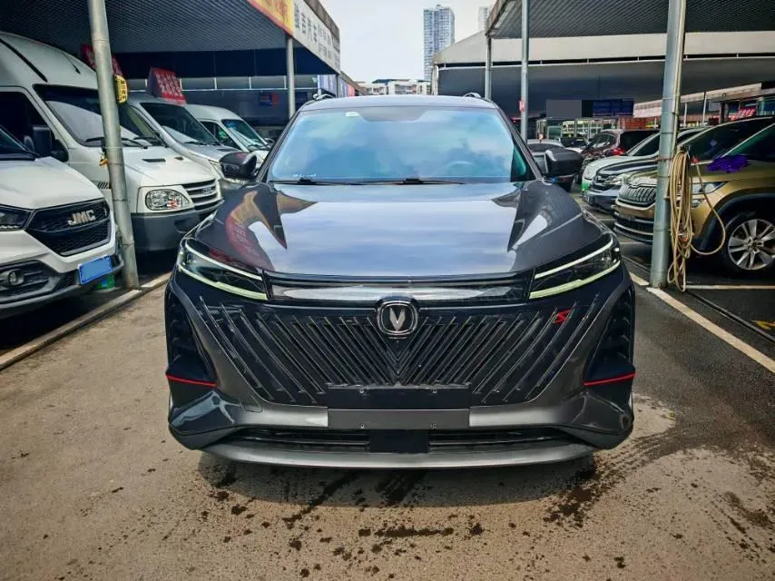 2022 ChangAn CS75 Plus 1.5T 178HP L4 6AT,autocango,china used car exporter,china ev exporter,chinese used car exporter,chinese used ev exporter