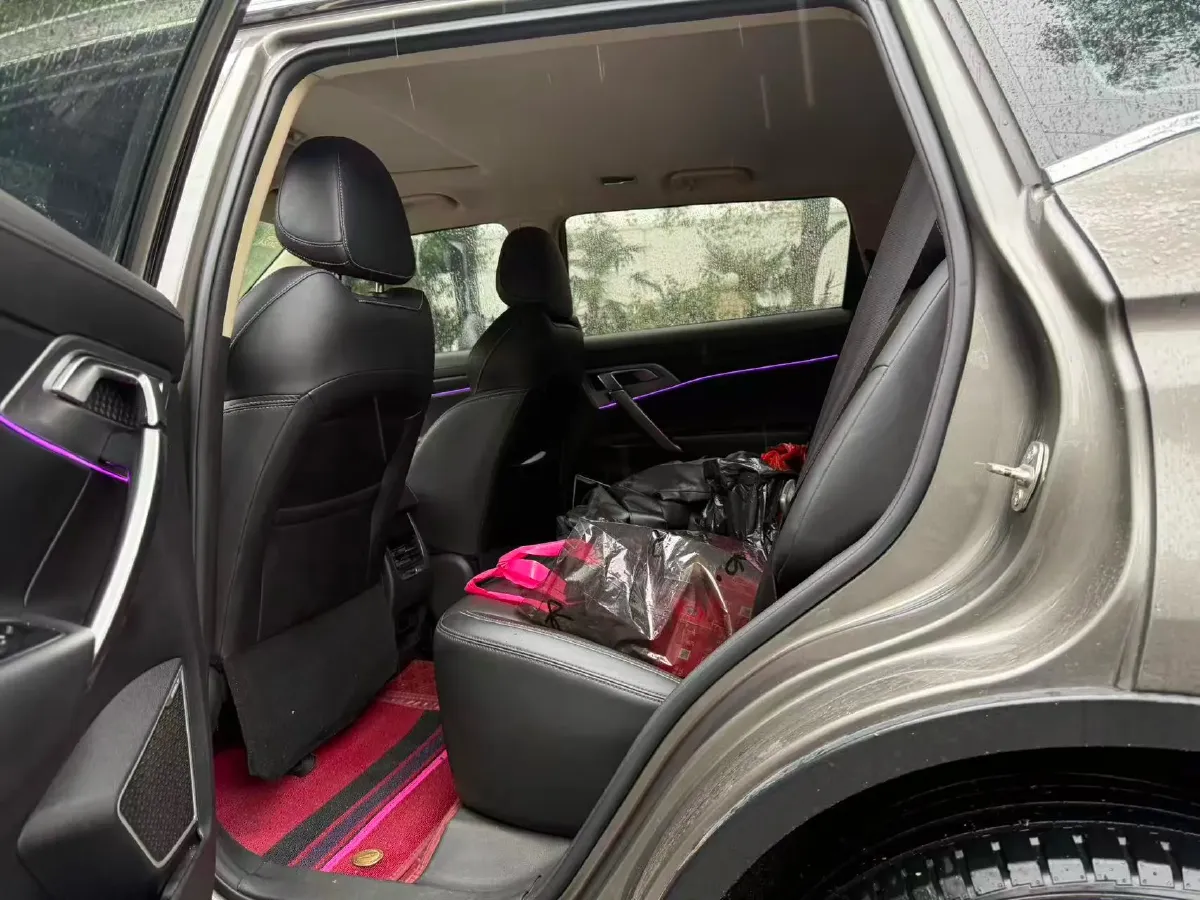 2021 Ford Escort 1.5L 122HP L3 6AT,autocango,china used car exporter,china ev exporter,chinese used car exporter,chinese used ev exporter