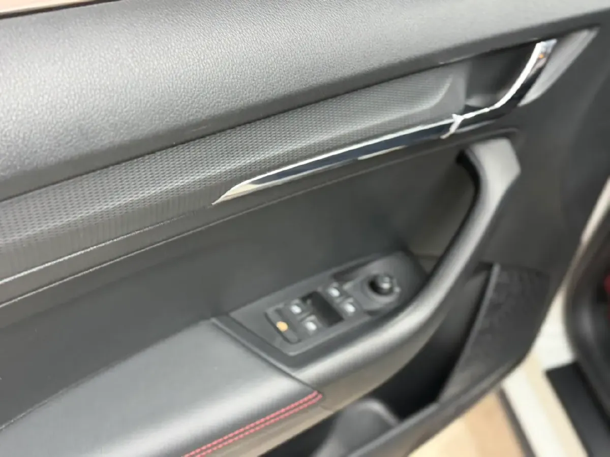 2022 Skoda Kamiq 1.5L 112HP L4 6AT,autocango,china used car exporter,china ev exporter,chinese used car exporter,chinese used ev exporter