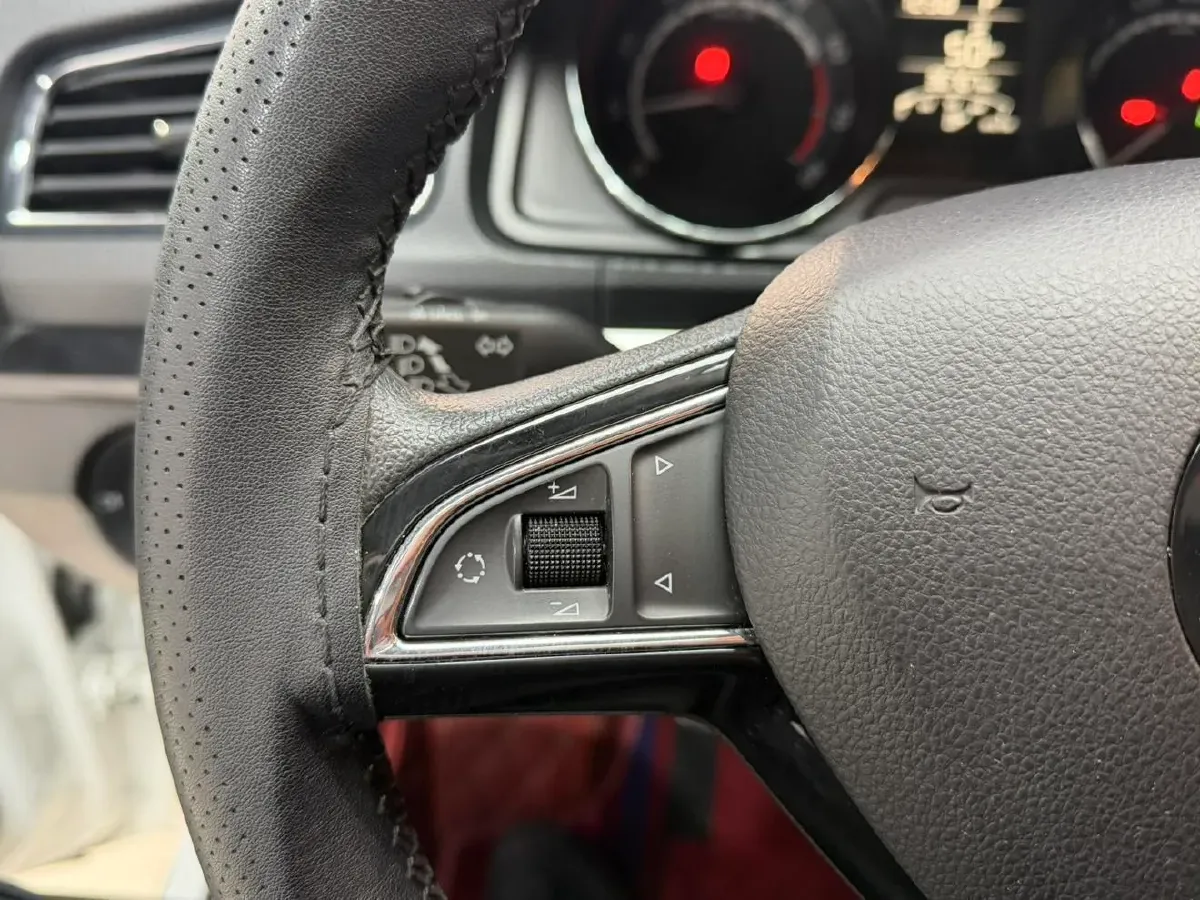 2022 Skoda Kamiq 1.5L 112HP L4 6AT,autocango,china used car exporter,china ev exporter,chinese used car exporter,chinese used ev exporter