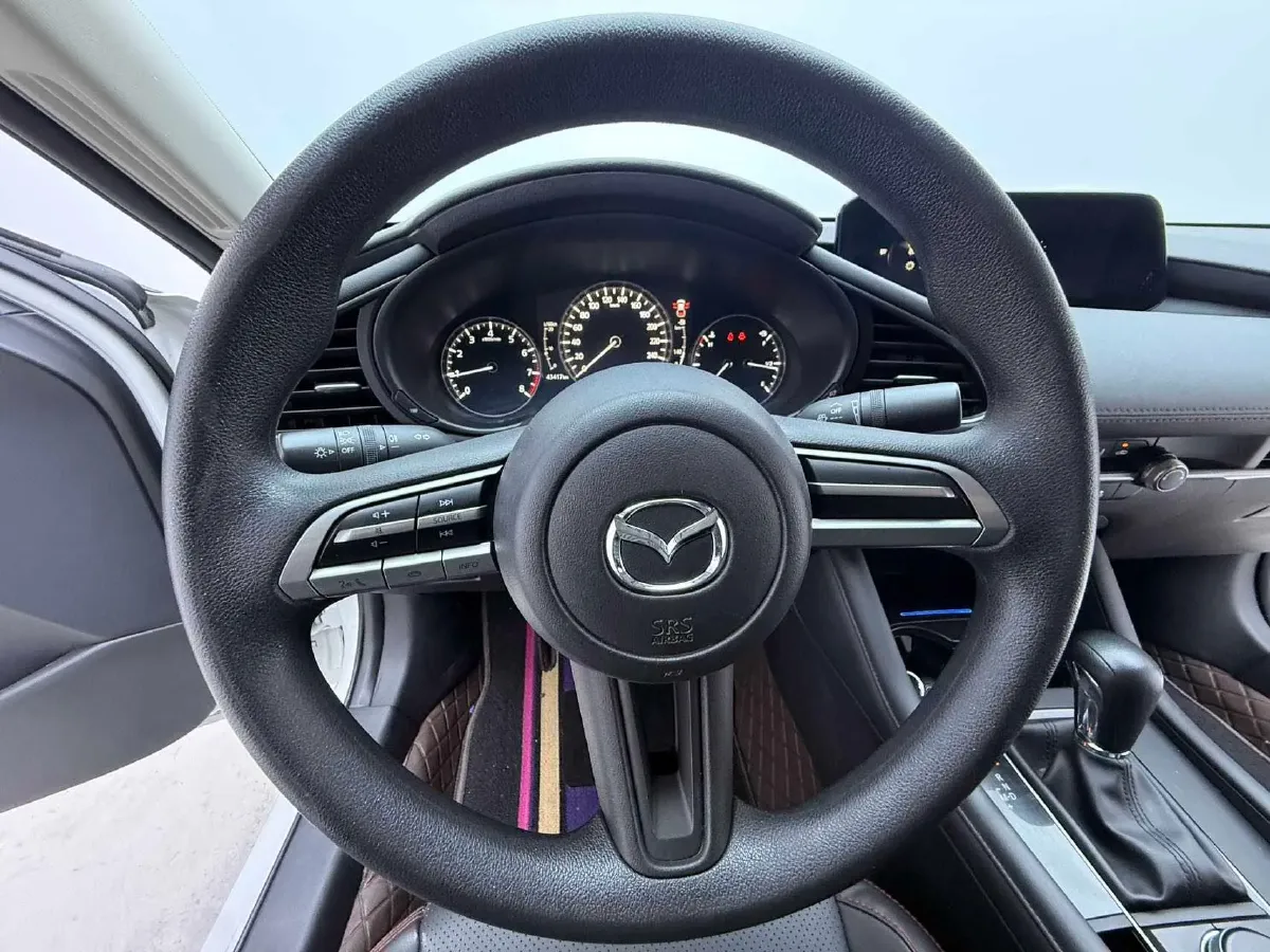 2021 Mazda 3 Axela 1.5L 117HP L4 6AT,autocango,china used car exporter,china ev exporter,chinese used car exporter,chinese used ev exporter