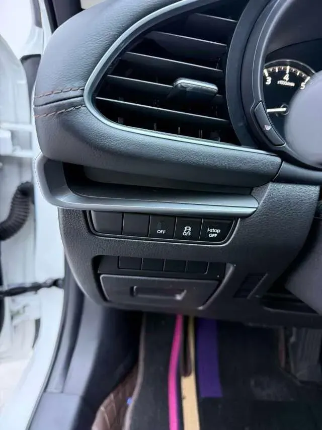 2021 Mazda 3 Axela 1.5L 117HP L4 6AT,autocango,china used car exporter,china ev exporter,chinese used car exporter,chinese used ev exporter