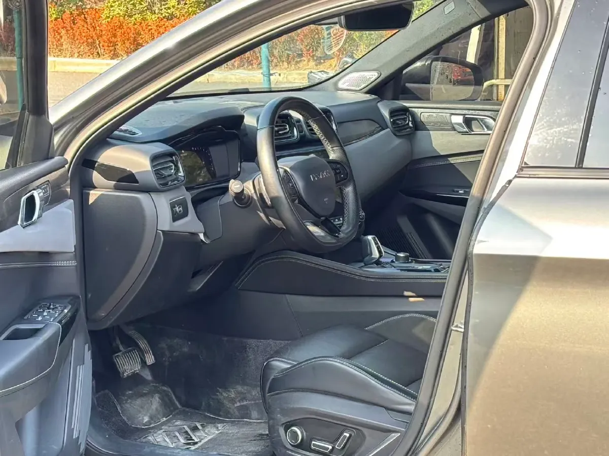 2022 LYNK&CO 03 2.0T 190HP L4 7DCT,autocango,china used car exporter,china ev exporter,chinese used car exporter,chinese used ev exporter