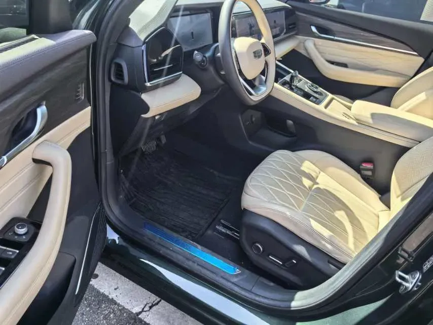 2025 Geely Monjaro 2.0T 238HP L4 8AT,autocango,china used car exporter,china ev exporter,chinese used car exporter,chinese used ev exporter