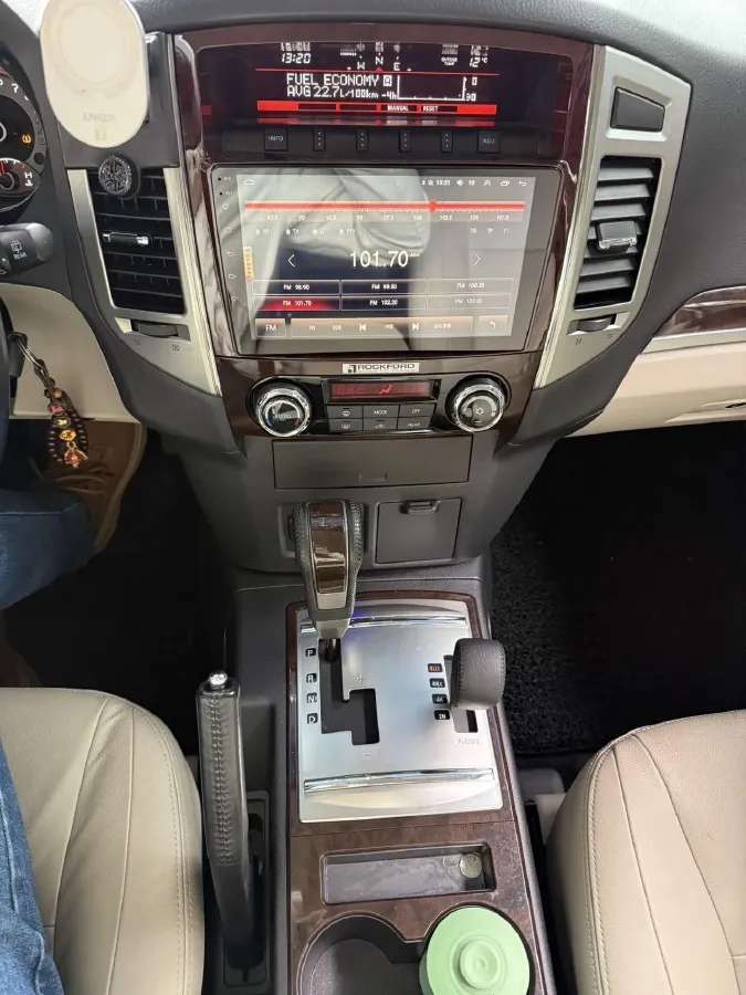 2018 Mitsubishi Pajero 3.0L 174HP V6 5AT,autocango,china used car exporter,china ev exporter,chinese used car exporter,chinese used ev exporter