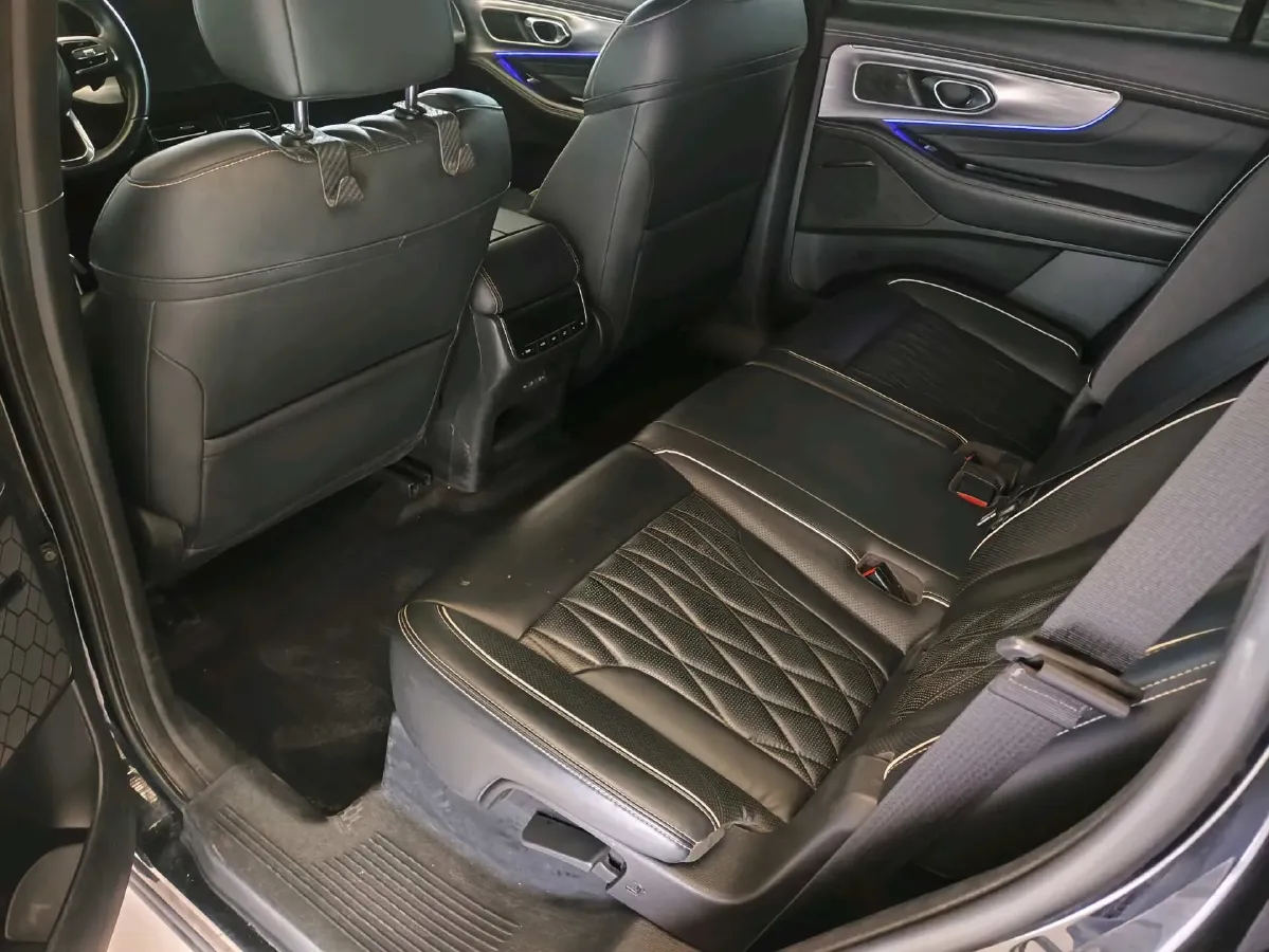 2022 GAC Trumpchi GS8 2.0T 252HP L4 8AT,autocango,china used car exporter,china ev exporter,chinese used car exporter,chinese used ev exporter