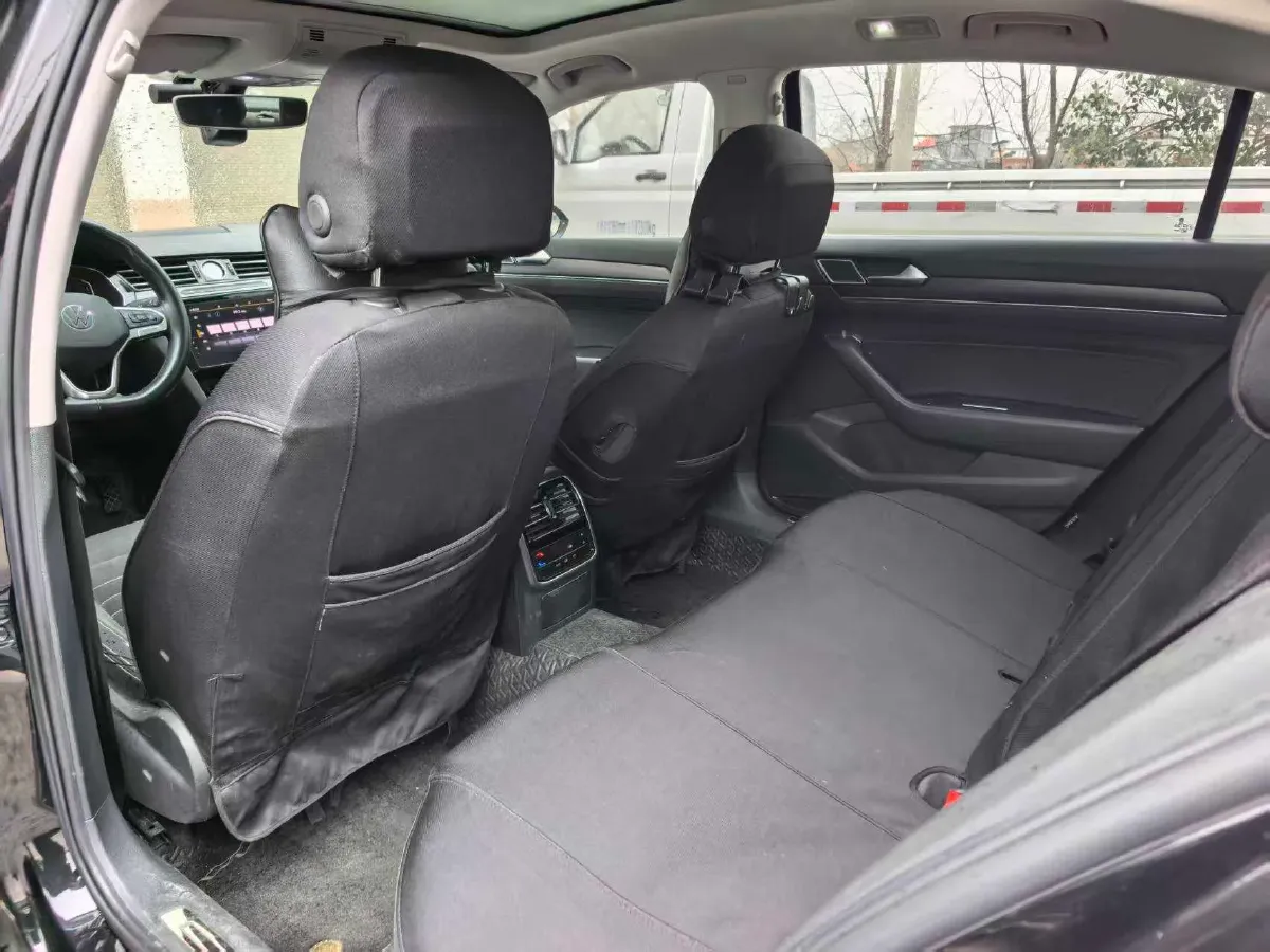 2020 Volkswagen Magotan 2.0T 186HP L4 7DCT,autocango,china used car exporter,china ev exporter,chinese used car exporter,chinese used ev exporter