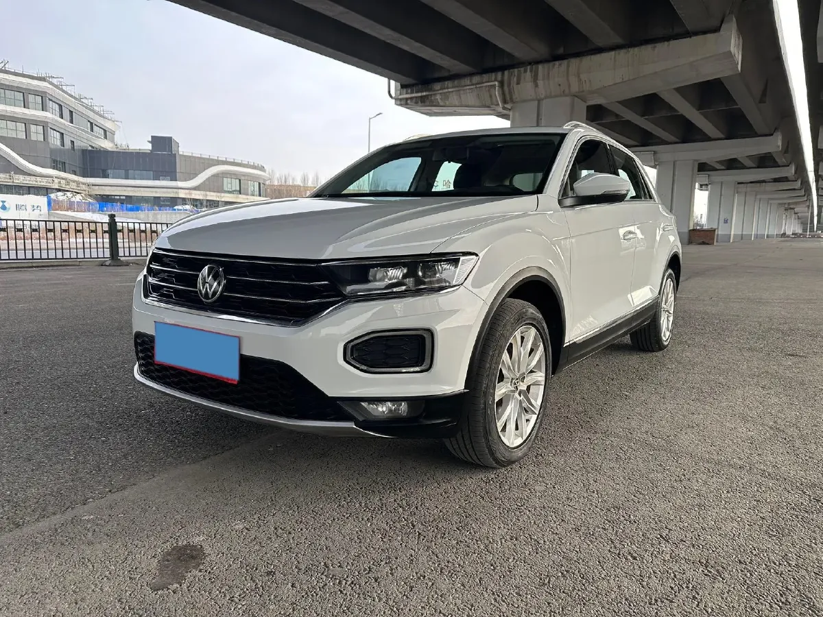 2022 Volkswagen T-Roc 1.4T 150HP L4 7DCT,autocango,china used car exporter,china ev exporter,chinese used car exporter,chinese used ev exporter