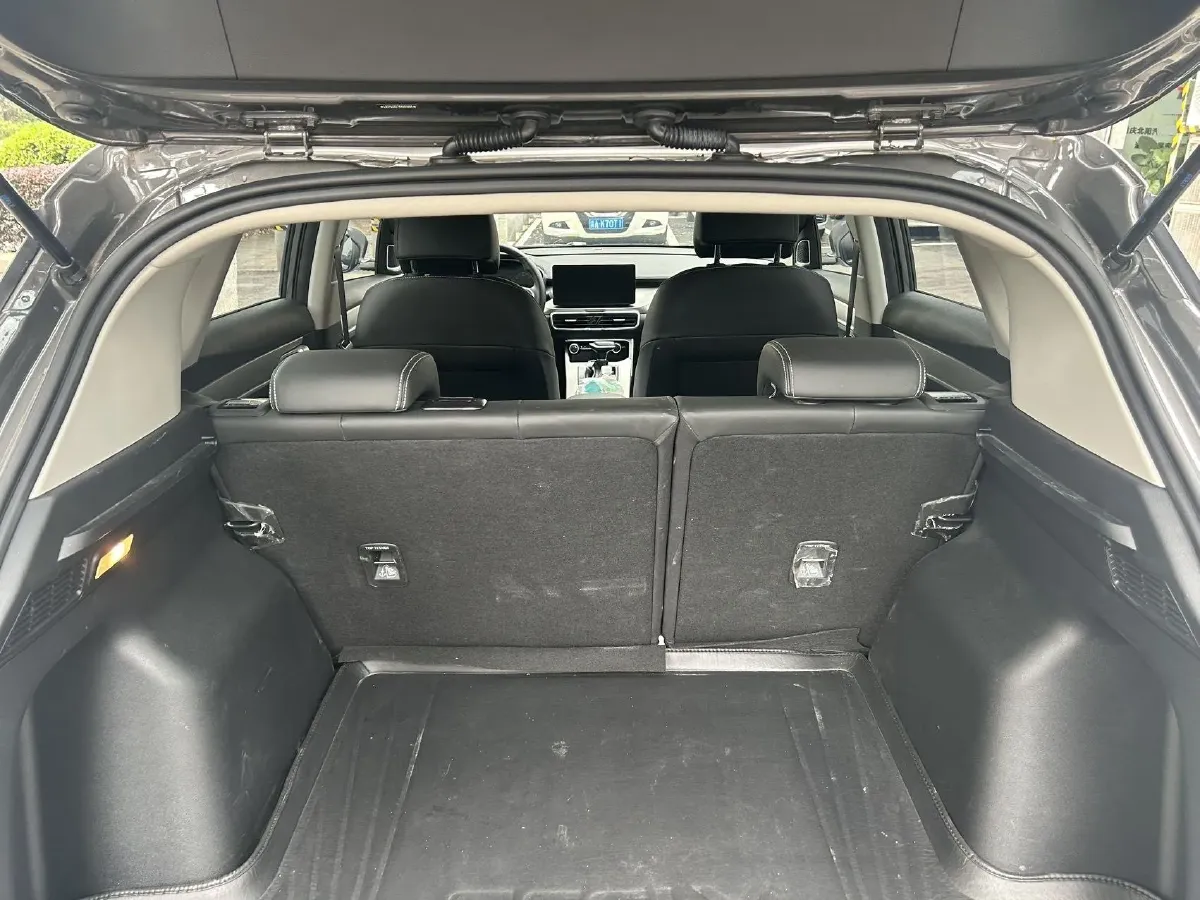 2025 Geely Coolray 1.5L 126HP L4 CVT,autocango,china used car exporter,china ev exporter,chinese used car exporter,chinese used ev exporter