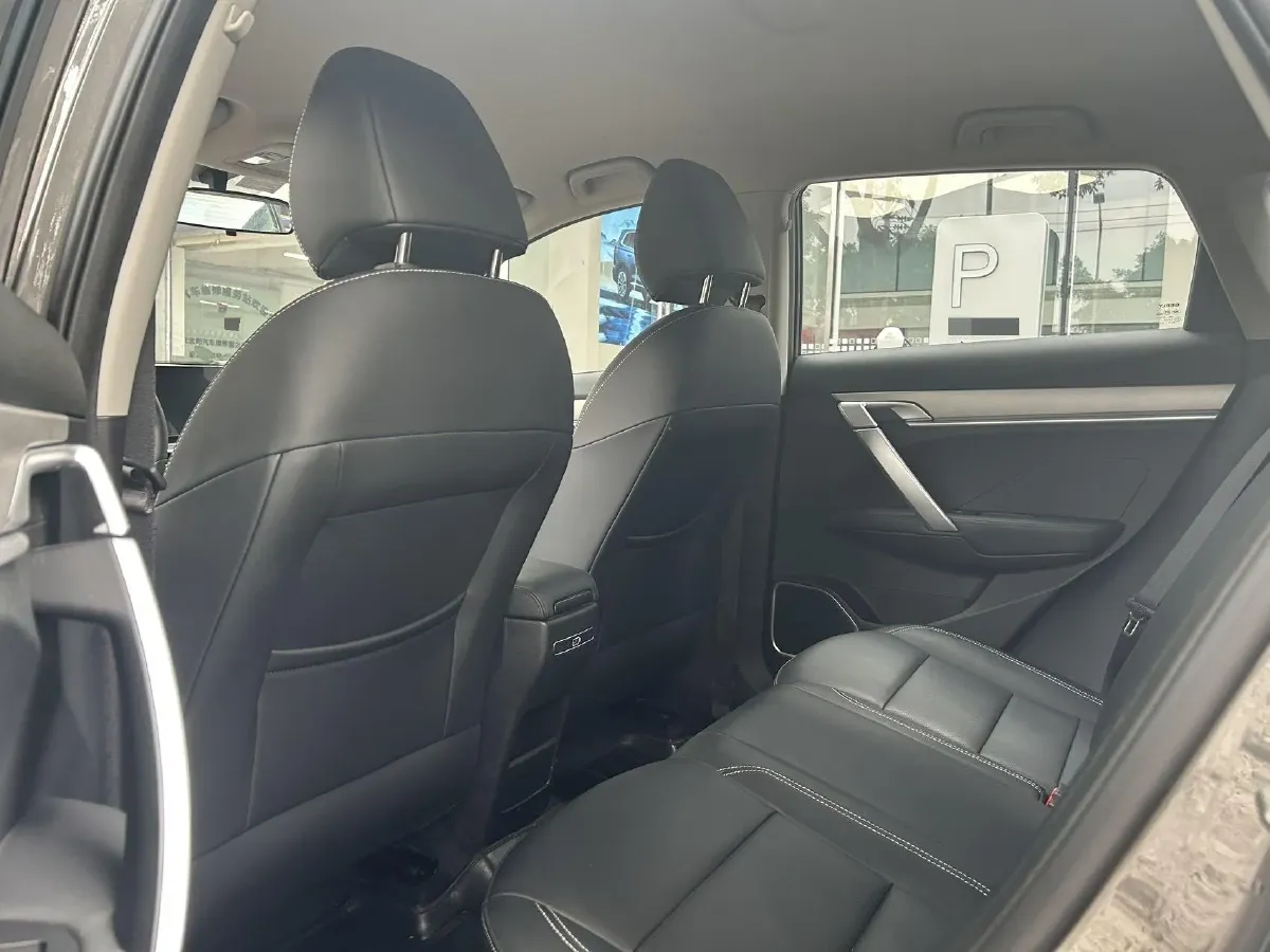 2025 Geely Coolray 1.5L 126HP L4 CVT,autocango,china used car exporter,china ev exporter,chinese used car exporter,chinese used ev exporter