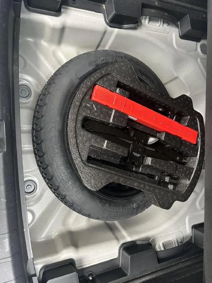 2025 Geely Coolray 1.5L 126HP L4 CVT,autocango,china used car exporter,china ev exporter,chinese used car exporter,chinese used ev exporter