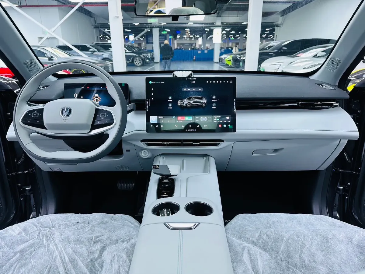 2025 ChangAn UNI-Z 1.5T 192HP L4 7DCT,autocango,china used car exporter,china ev exporter,chinese used car exporter,chinese used ev exporter