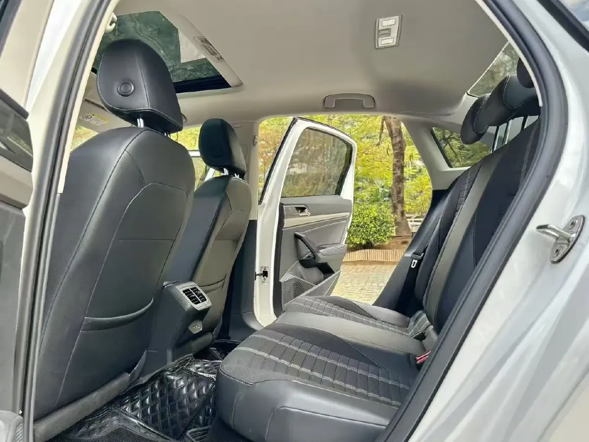 2021 Volkswagen Lavida 1.4T 150HP L4 7DCT,autocango,china used car exporter,china ev exporter,chinese used car exporter,chinese used ev exporter