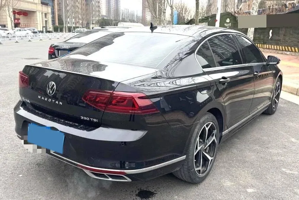 2023 Volkswagen Magotan 2.0T 186HP L4 7DCT,autocango,china used car exporter,china ev exporter,chinese used car exporter,chinese used ev exporter