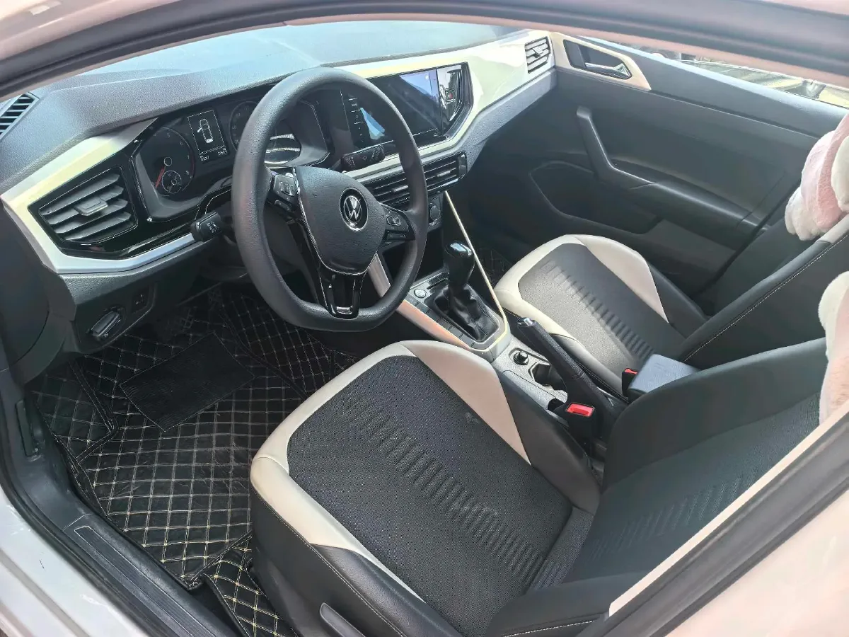 2023 Volkswagen Polo 1.5L 110HP L4 6AT,autocango,china used car exporter,china ev exporter,chinese used car exporter,chinese used ev exporter