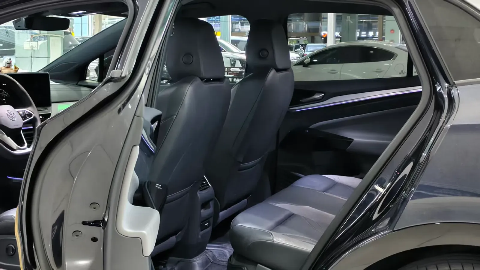 2024 Volkswagen ID.4 Crozz BEV 84.8KWH,autocango,china used car exporter,china ev exporter,chinese used car exporter,chinese used ev exporter