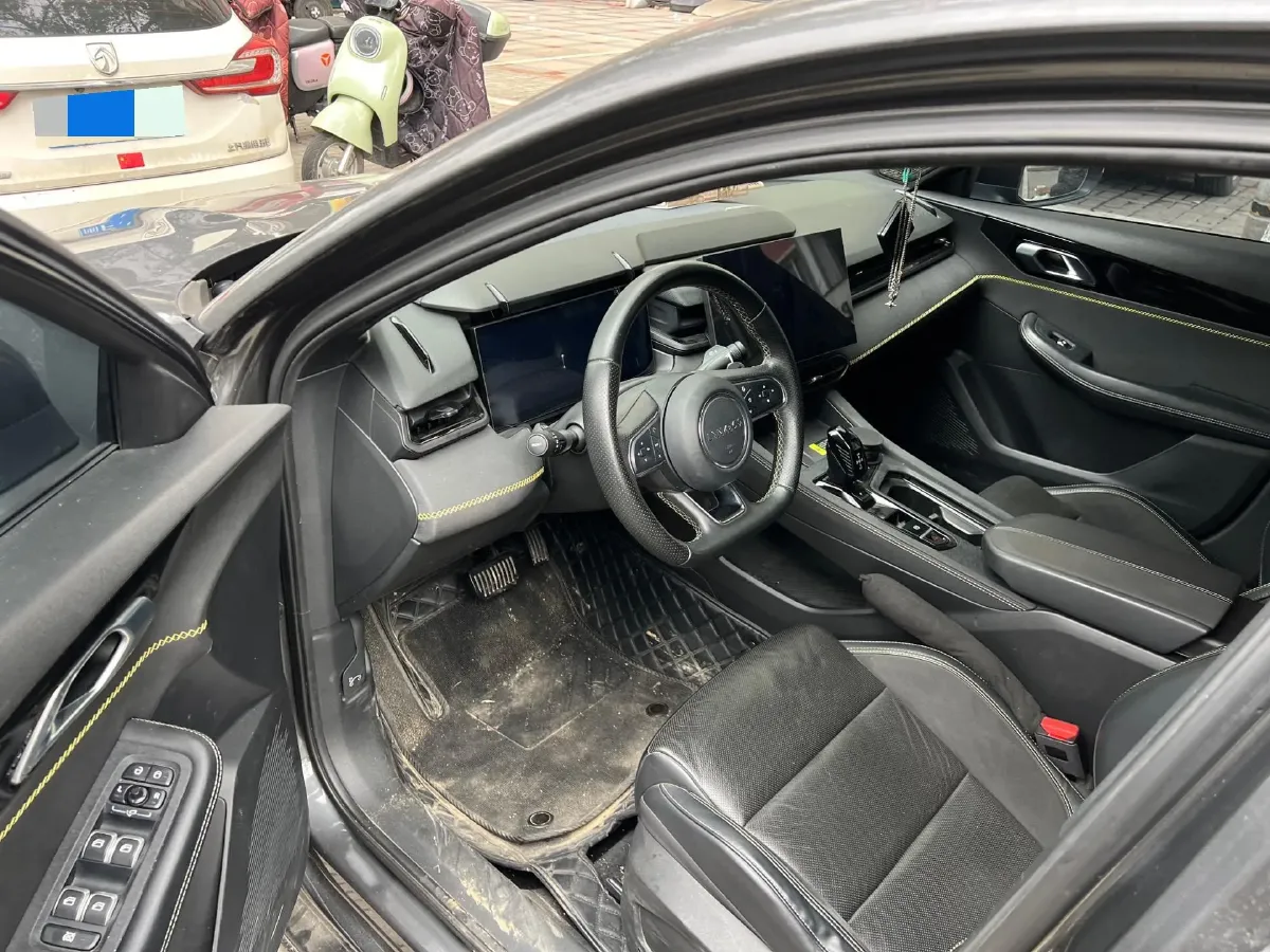 2023 MAXUS G50 1.5T 181HP L4 7DCT,autocango,china used car exporter,china ev exporter,chinese used car exporter,chinese used ev exporter