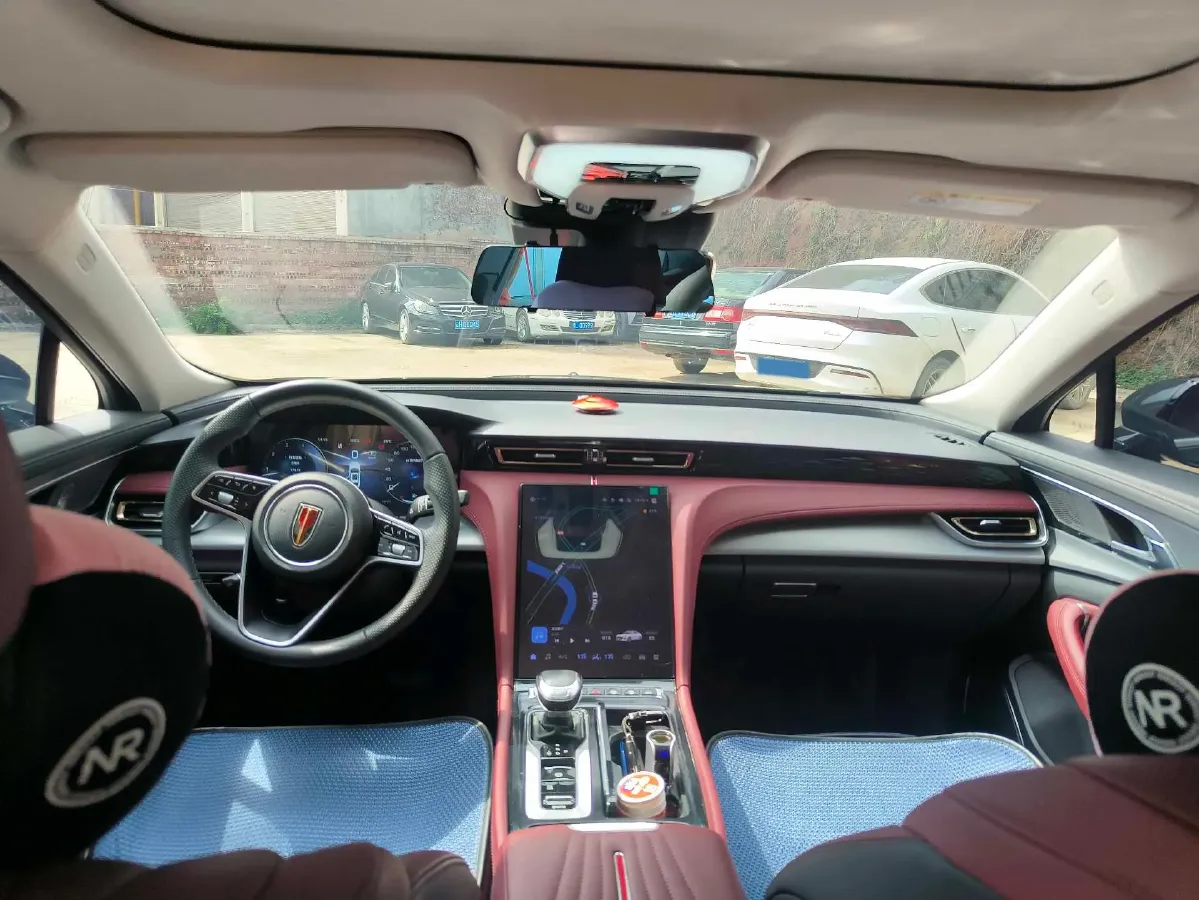 2024 HongQi H5 2.0T 224HP L4 8AT,autocango,china used car exporter,china ev exporter,chinese used car exporter,chinese used ev exporter