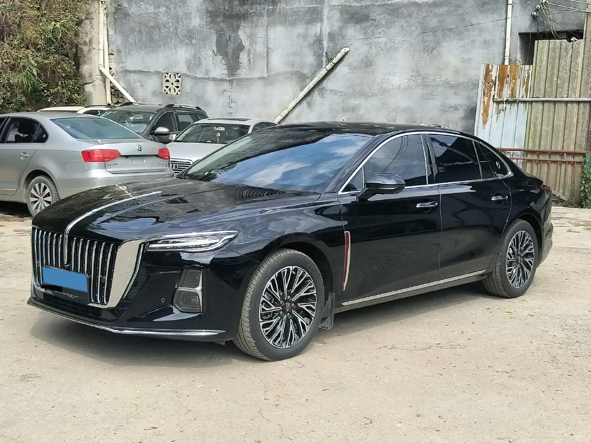 2024 HongQi H5 2.0T 224HP L4 8AT,autocango,china used car exporter,china ev exporter,chinese used car exporter,chinese used ev exporter
