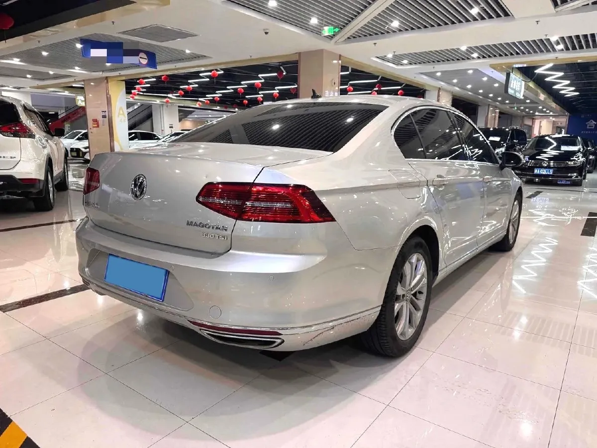 2019 Volkswagen Magotan 2.0T 186HP L4 7DCT,autocango,china used car exporter,china ev exporter,chinese used car exporter,chinese used ev exporter