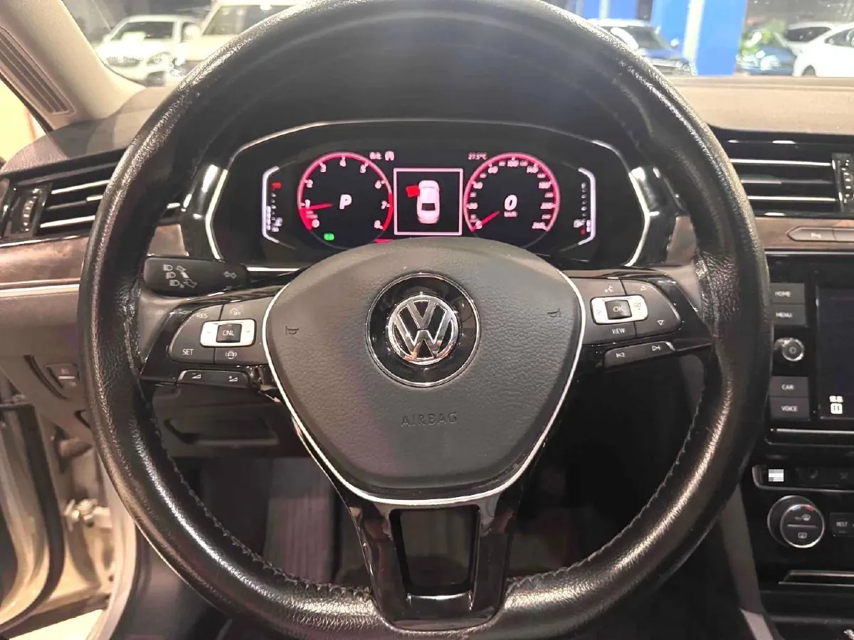 2019 Volkswagen Magotan 2.0T 186HP L4 7DCT,autocango,china used car exporter,china ev exporter,chinese used car exporter,chinese used ev exporter
