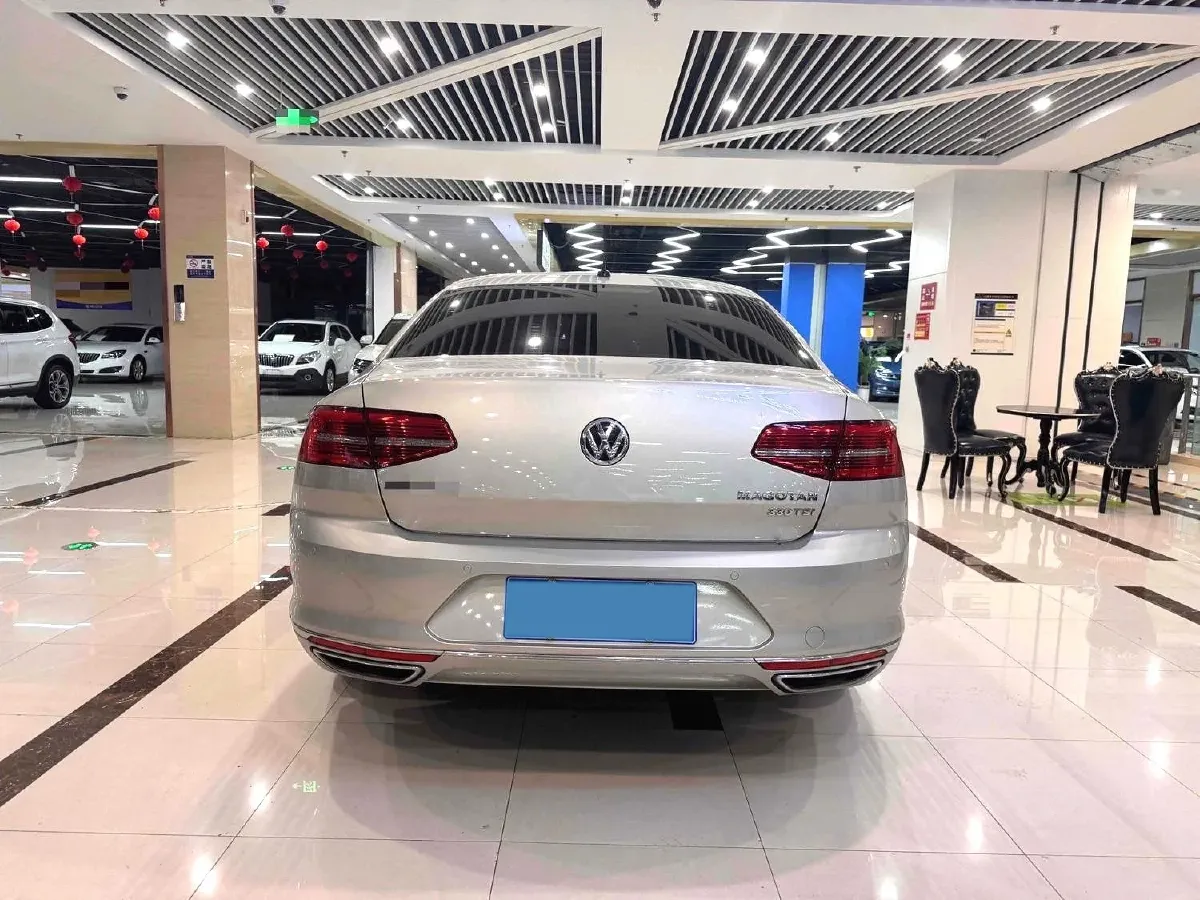 2019 Volkswagen Magotan 2.0T 186HP L4 7DCT,autocango,china used car exporter,china ev exporter,chinese used car exporter,chinese used ev exporter