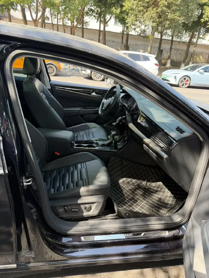 2019 Skoda Kodiak 2.0T 186HP L4 7DCT,autocango,china used car exporter,china ev exporter,chinese used car exporter,chinese used ev exporter