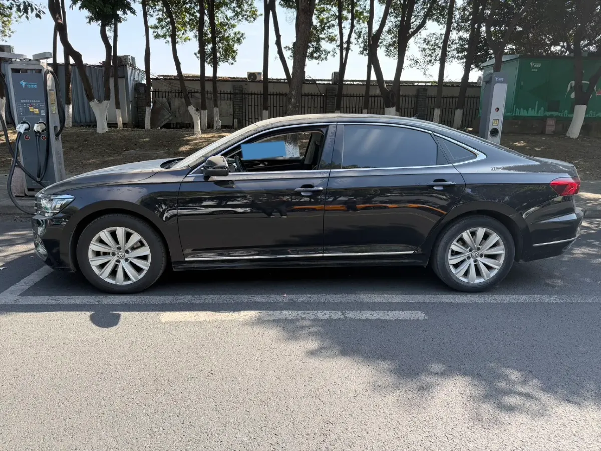 2019 Skoda Kodiak 2.0T 186HP L4 7DCT,autocango,china used car exporter,china ev exporter,chinese used car exporter,chinese used ev exporter