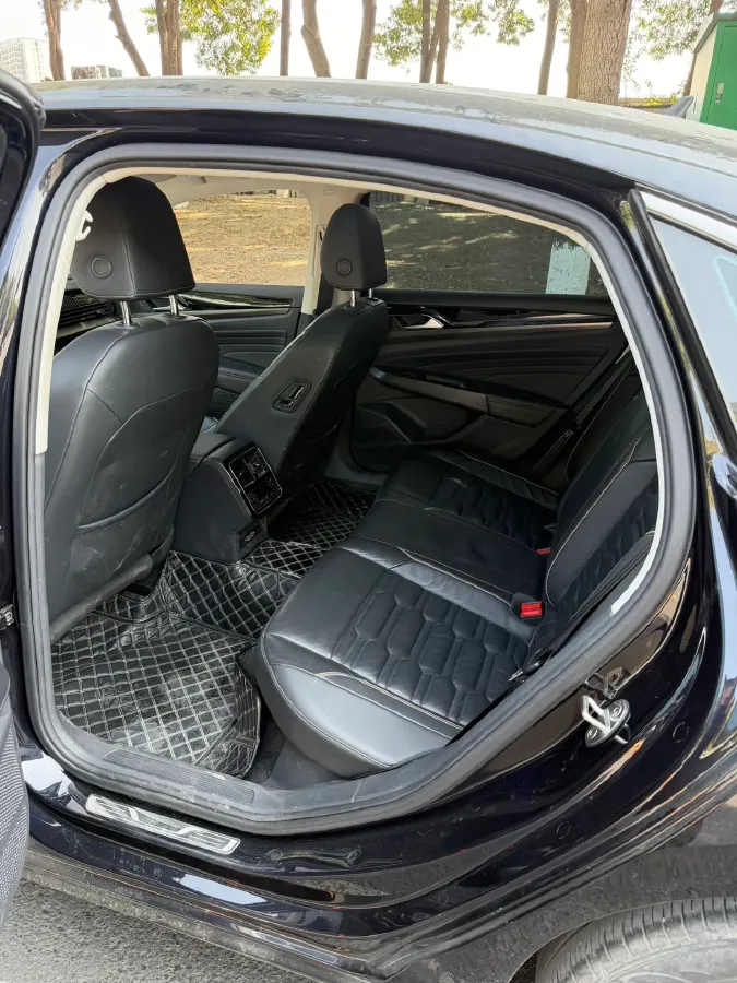 2019 Skoda Kodiak 2.0T 186HP L4 7DCT,autocango,china used car exporter,china ev exporter,chinese used car exporter,chinese used ev exporter