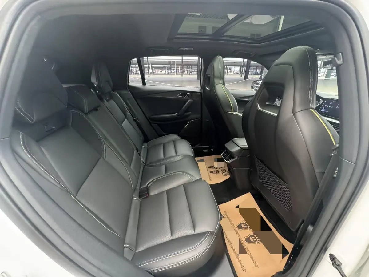 2023 LYNK&CO 06 1.5T 181HP L4 7DCT,autocango,china used car exporter,china ev exporter,chinese used car exporter,chinese used ev exporter