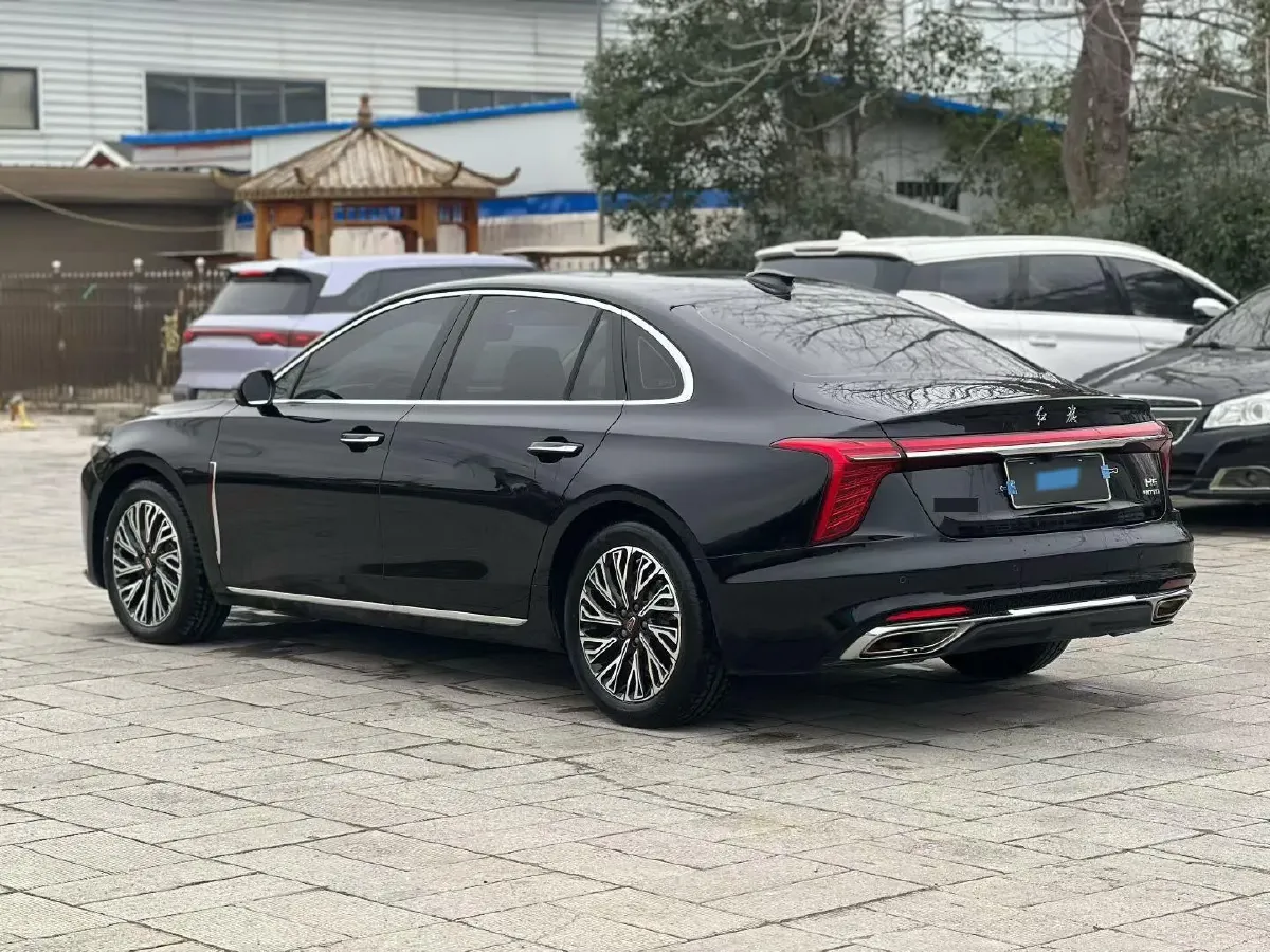 2024 HongQi H5 2.0T 224HP L4 8AT,autocango,china used car exporter,china ev exporter,chinese used car exporter,chinese used ev exporter