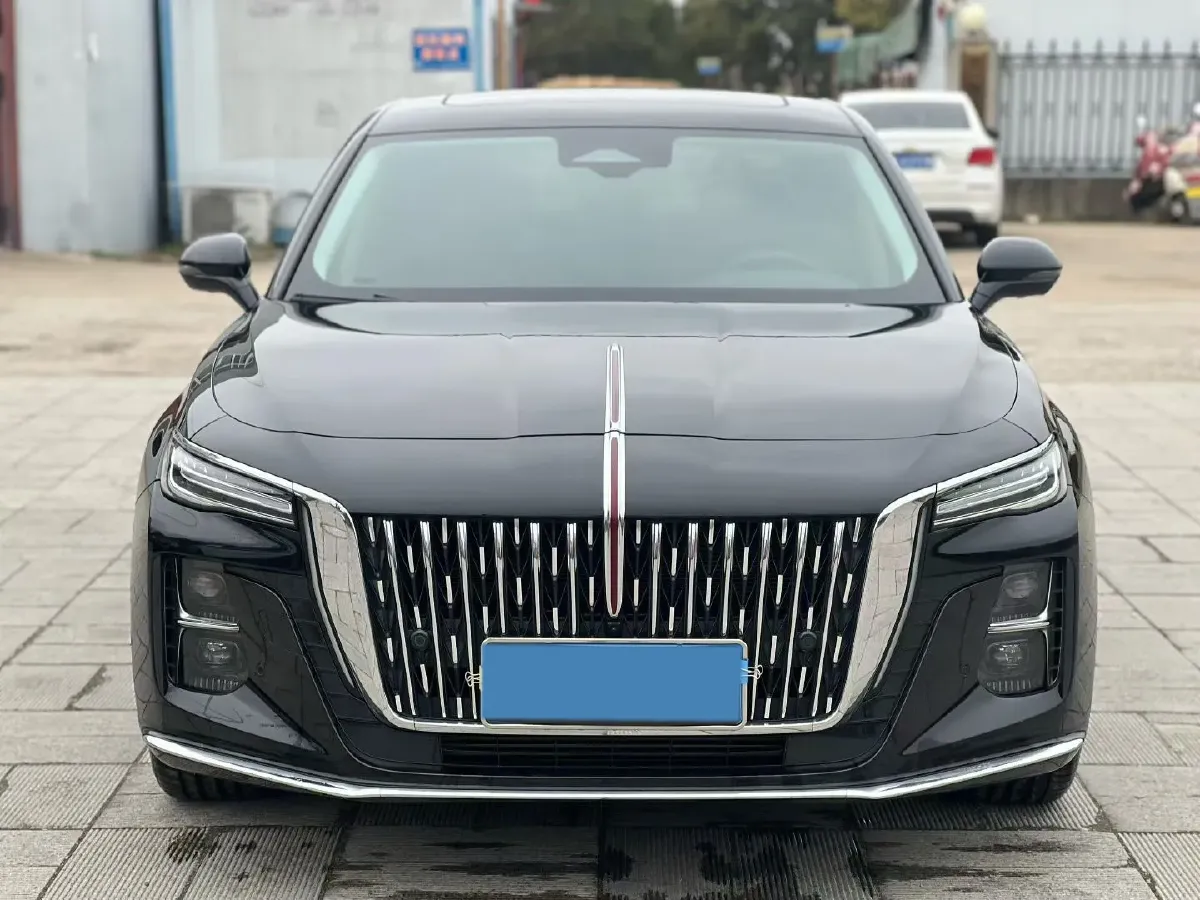 2024 HongQi H5 2.0T 224HP L4 8AT,autocango,china used car exporter,china ev exporter,chinese used car exporter,chinese used ev exporter