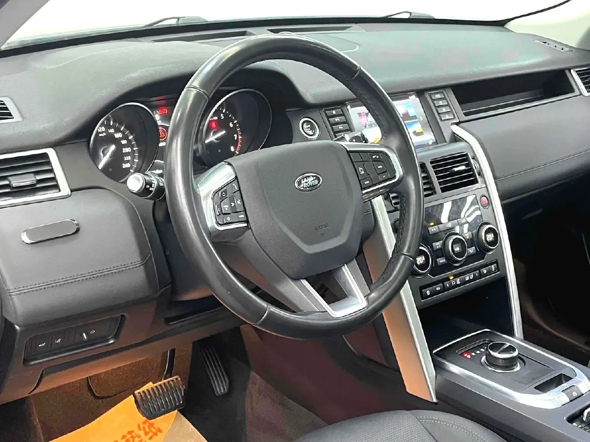 2019 Land Rover Discovery Sport 2.0T 241HP L4 9AT,autocango,china used car exporter,china ev exporter,chinese used car exporter,chinese used ev exporter