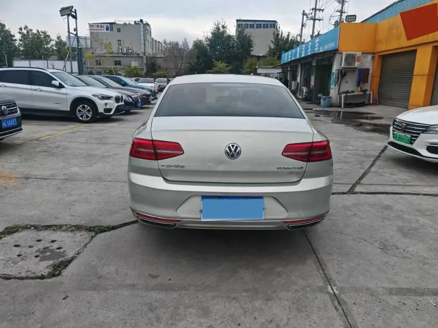 2018 Volkswagen Magotan 1.8T 180HP L4 7DCT,autocango,china used car exporter,china ev exporter,chinese used car exporter,chinese used ev exporter