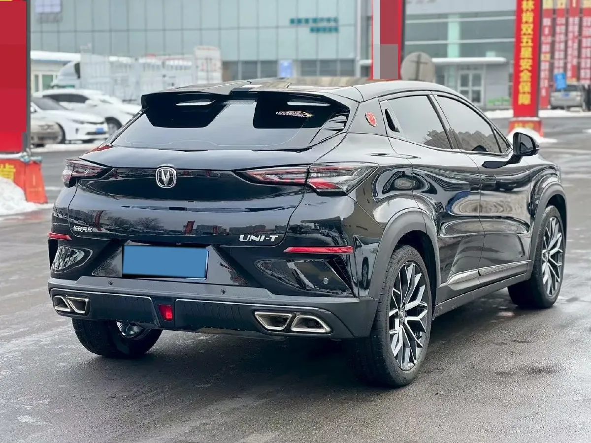 2022 ChangAn UNI-T 1.5T 188HP L4 7DCT,autocango,china used car exporter,china ev exporter,chinese used car exporter,chinese used ev exporter