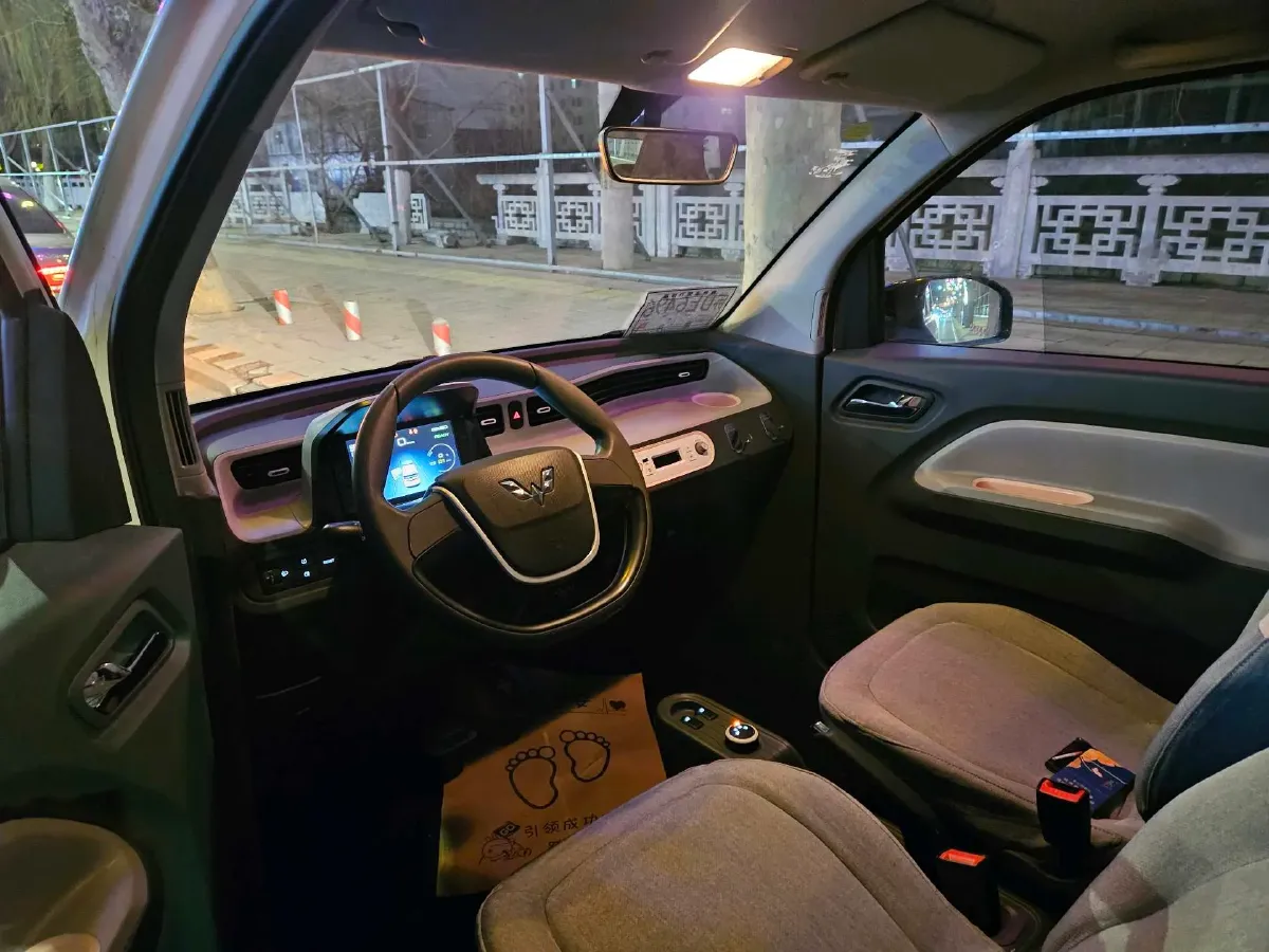 2021 WuLing HongGuang MINI EV BEV 9KWH,autocango,china used car exporter,china ev exporter,chinese used car exporter,chinese used ev exporter