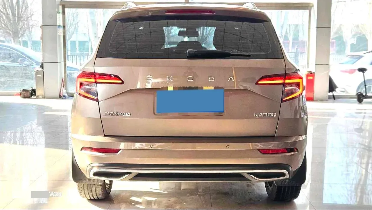 2021 Skoda Karoq 1.4T 150HP L4 7DCT,autocango,china used car exporter,china ev exporter,chinese used car exporter,chinese used ev exporter