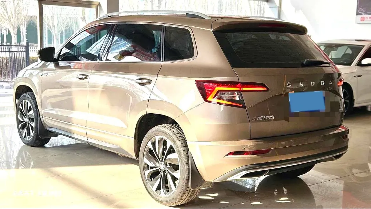 2021 Skoda Karoq 1.4T 150HP L4 7DCT,autocango,china used car exporter,china ev exporter,chinese used car exporter,chinese used ev exporter