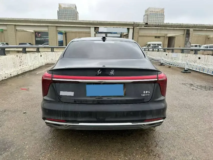 2024 HongQi H5 2.0T 224HP L4 8AT,autocango,china used car exporter,china ev exporter,chinese used car exporter,chinese used ev exporter