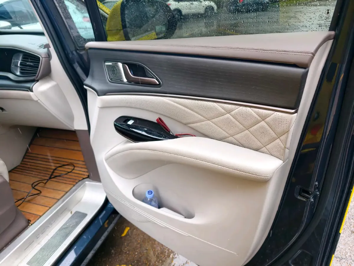 2022 Mercedes-Benz GLC Class 2.0T 197HP L4 9AT,autocango,china used car exporter,china ev exporter,chinese used car exporter,chinese used ev exporter