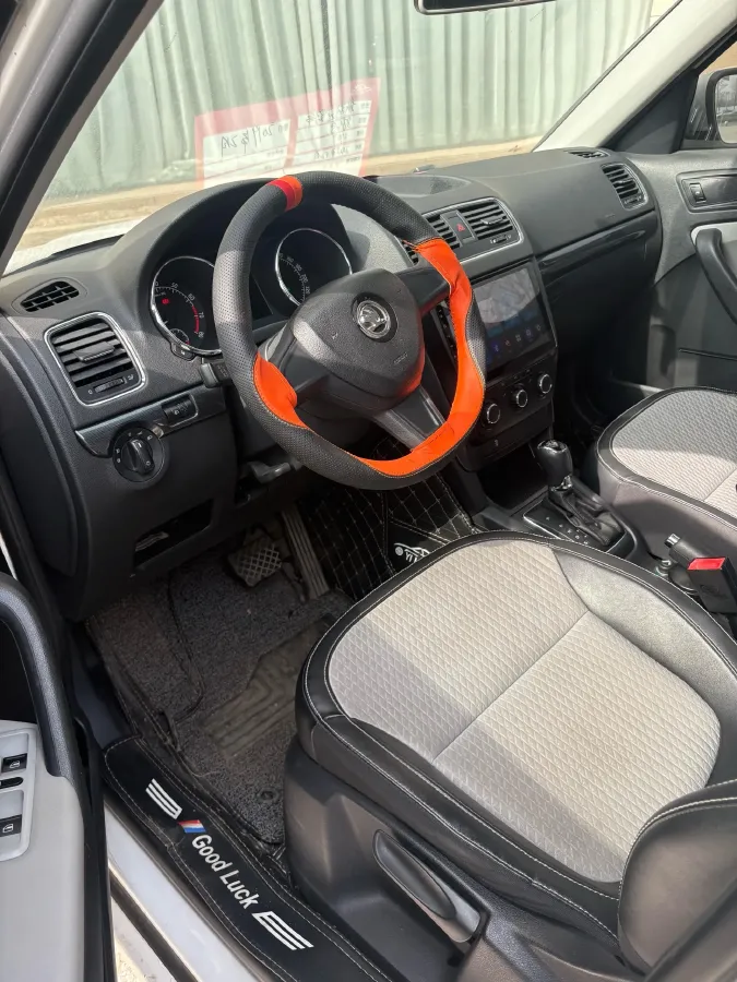 2017 Skoda Yeti 1.4T 150HP L4 7DCT,autocango,china used car exporter,china ev exporter,chinese used car exporter,chinese used ev exporter