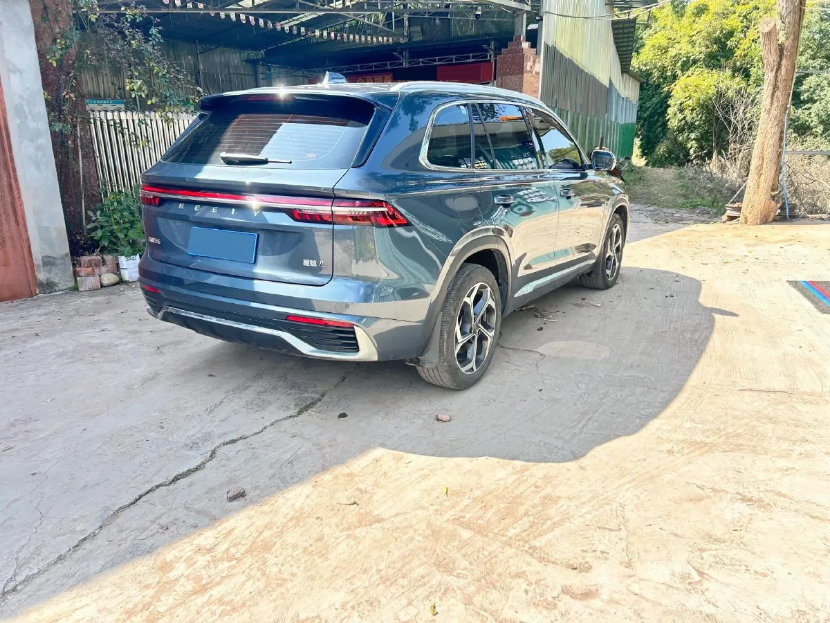 2021 Geely Monjaro 2.0T 218HP L4 7DCT,autocango,china used car exporter,china ev exporter,chinese used car exporter,chinese used ev exporter