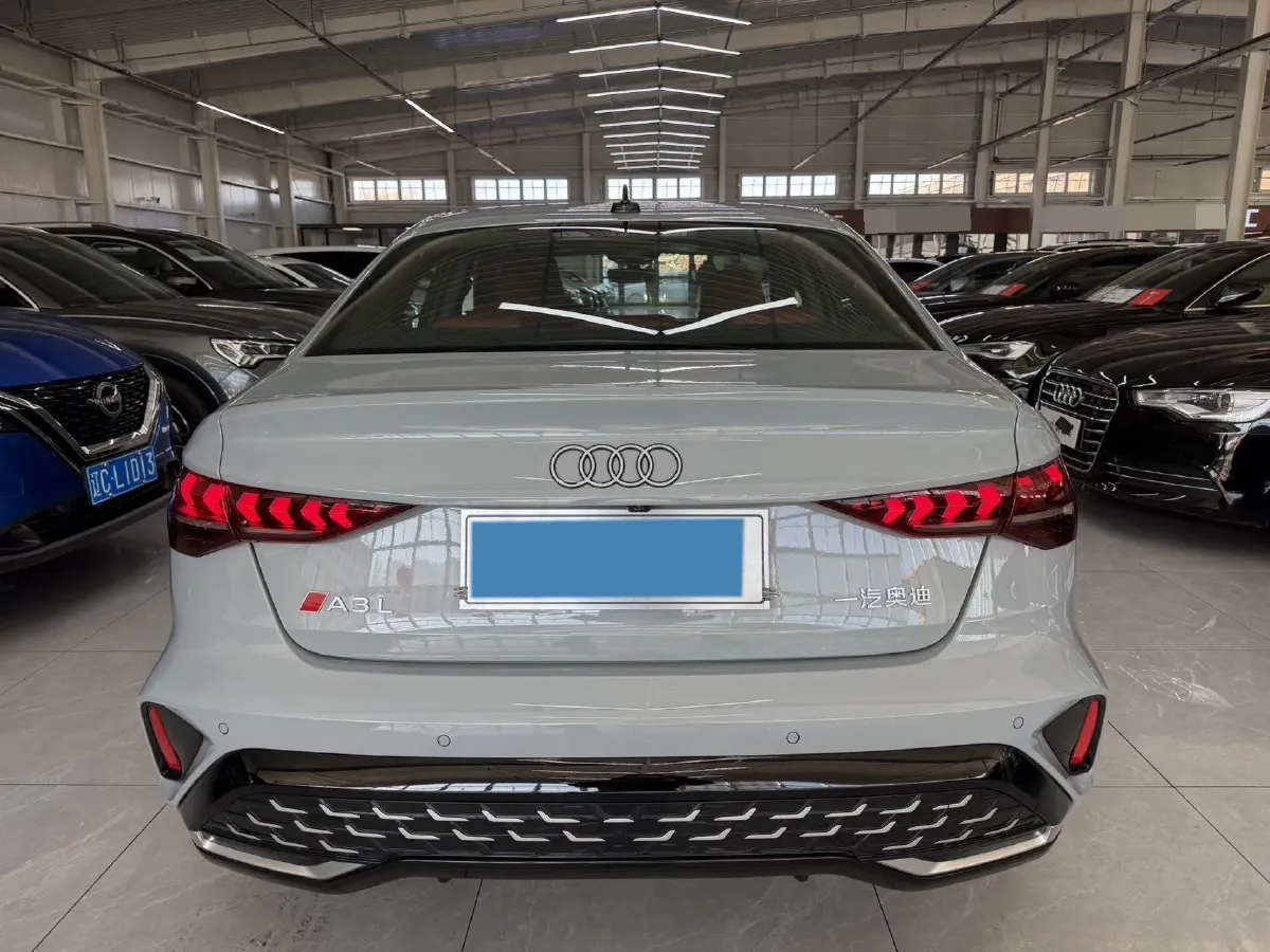 2025 Audi A3 1.5T 160HP L4 7DCT,autocango,china used car exporter,china ev exporter,chinese used car exporter,chinese used ev exporter