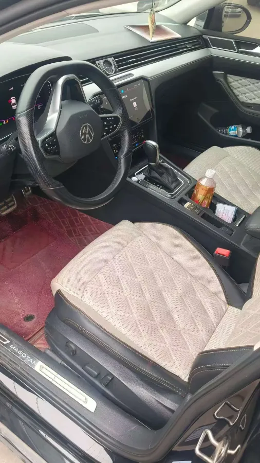 2023 Volkswagen Magotan 2.0T 186HP L4 7DCT,autocango,china used car exporter,china ev exporter,chinese used car exporter,chinese used ev exporter