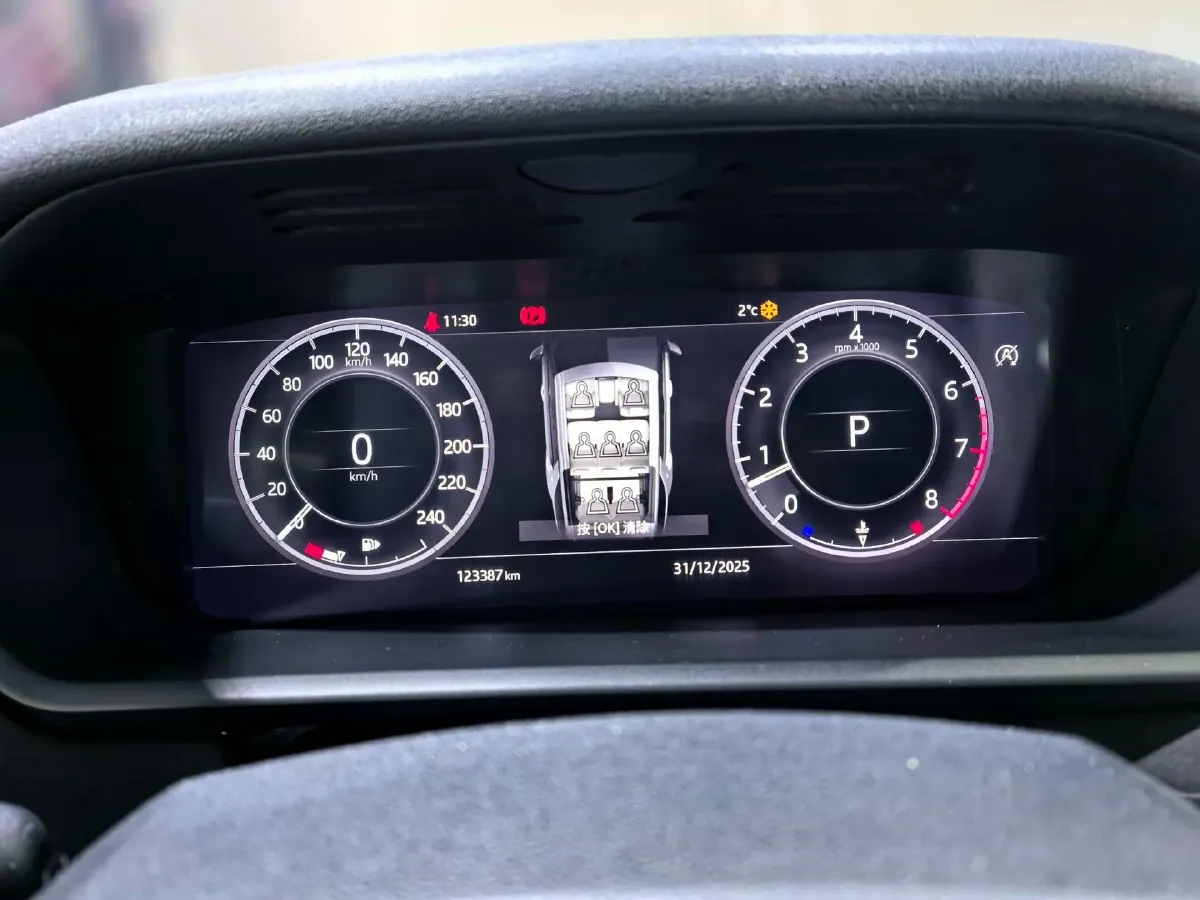 2018 Land Rover Discovery 3.0T 340HP V6 8AT,autocango,china used car exporter,china ev exporter,chinese used car exporter,chinese used ev exporter