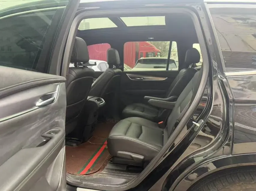 2021 Cadillac XT6 2.0T 237HP L4 9AT,autocango,china used car exporter,china ev exporter,chinese used car exporter,chinese used ev exporter