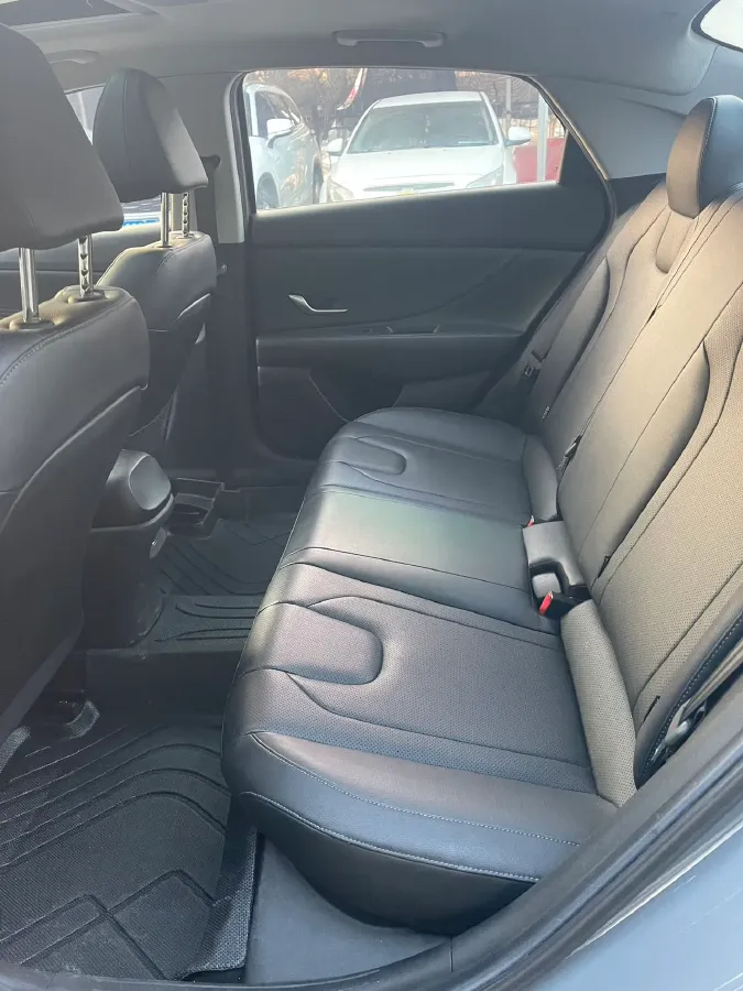 2021 Hyundai Elantra 1.5L 115HP L4 CVT,autocango,china used car exporter,china ev exporter,chinese used car exporter,chinese used ev exporter