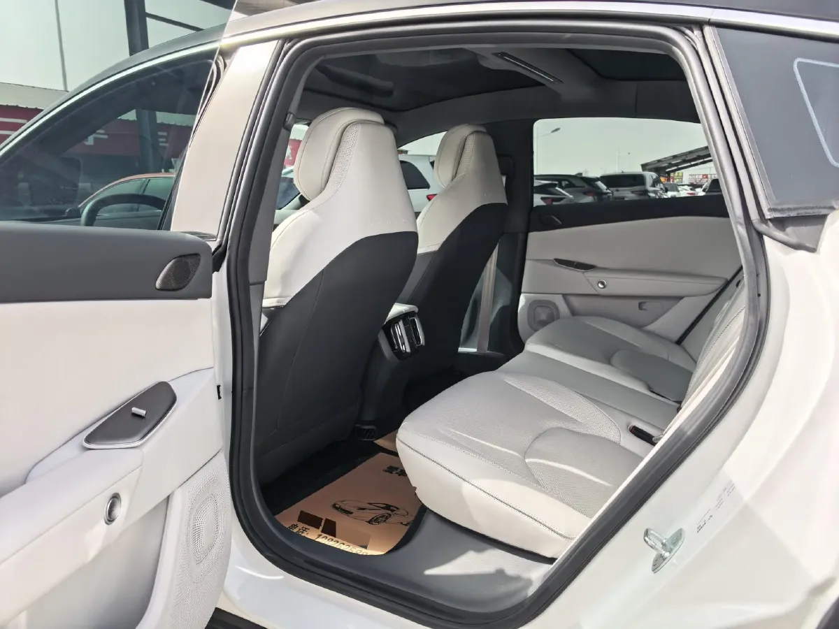 2025 ARCFOX αS5 BEV,autocango,china used car exporter,china ev exporter,chinese used car exporter,chinese used ev exporter