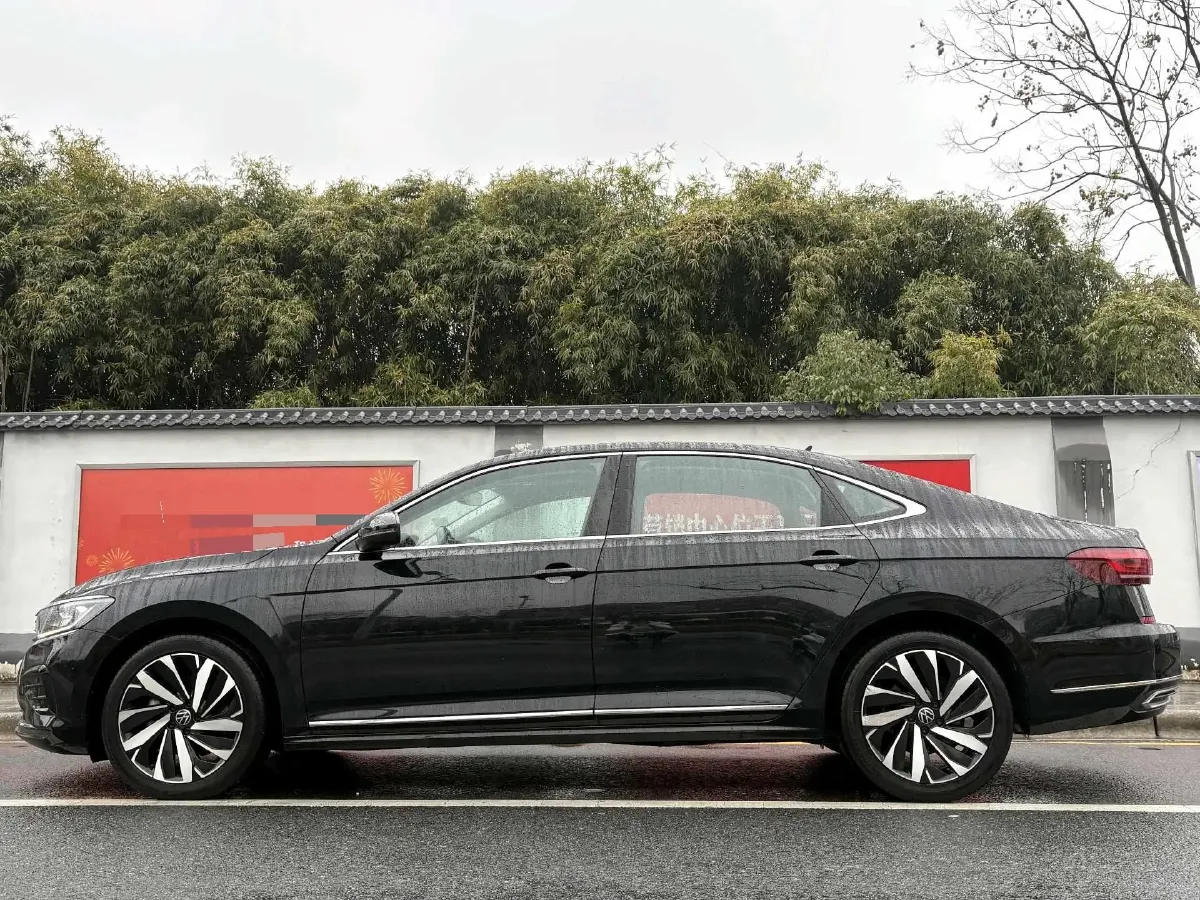 2022 Skoda Kodiak GT 2.0T 186HP L4 7DCT,autocango,china used car exporter,china ev exporter,chinese used car exporter,chinese used ev exporter