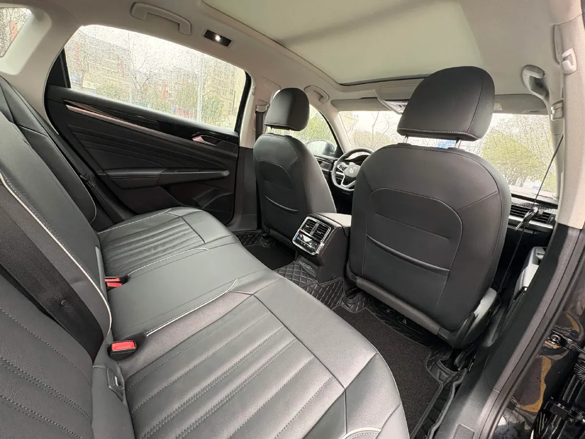 2022 Skoda Kodiak GT 2.0T 186HP L4 7DCT,autocango,china used car exporter,china ev exporter,chinese used car exporter,chinese used ev exporter